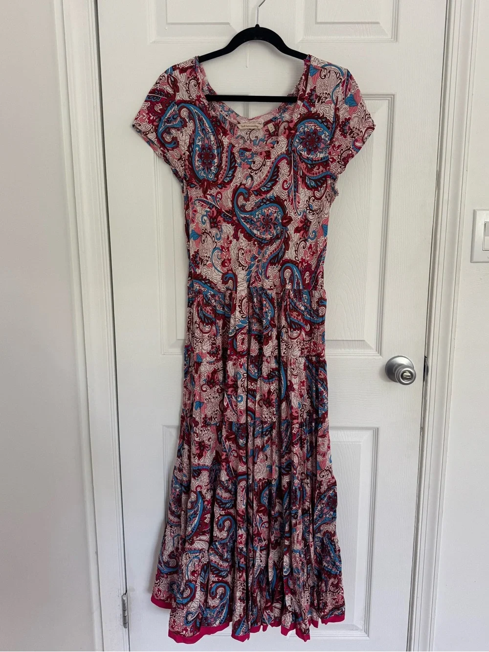 Soft Surrondings Women's Coral Paisley Maxi Dress with Cap Sleeves - Picture 4 of 10